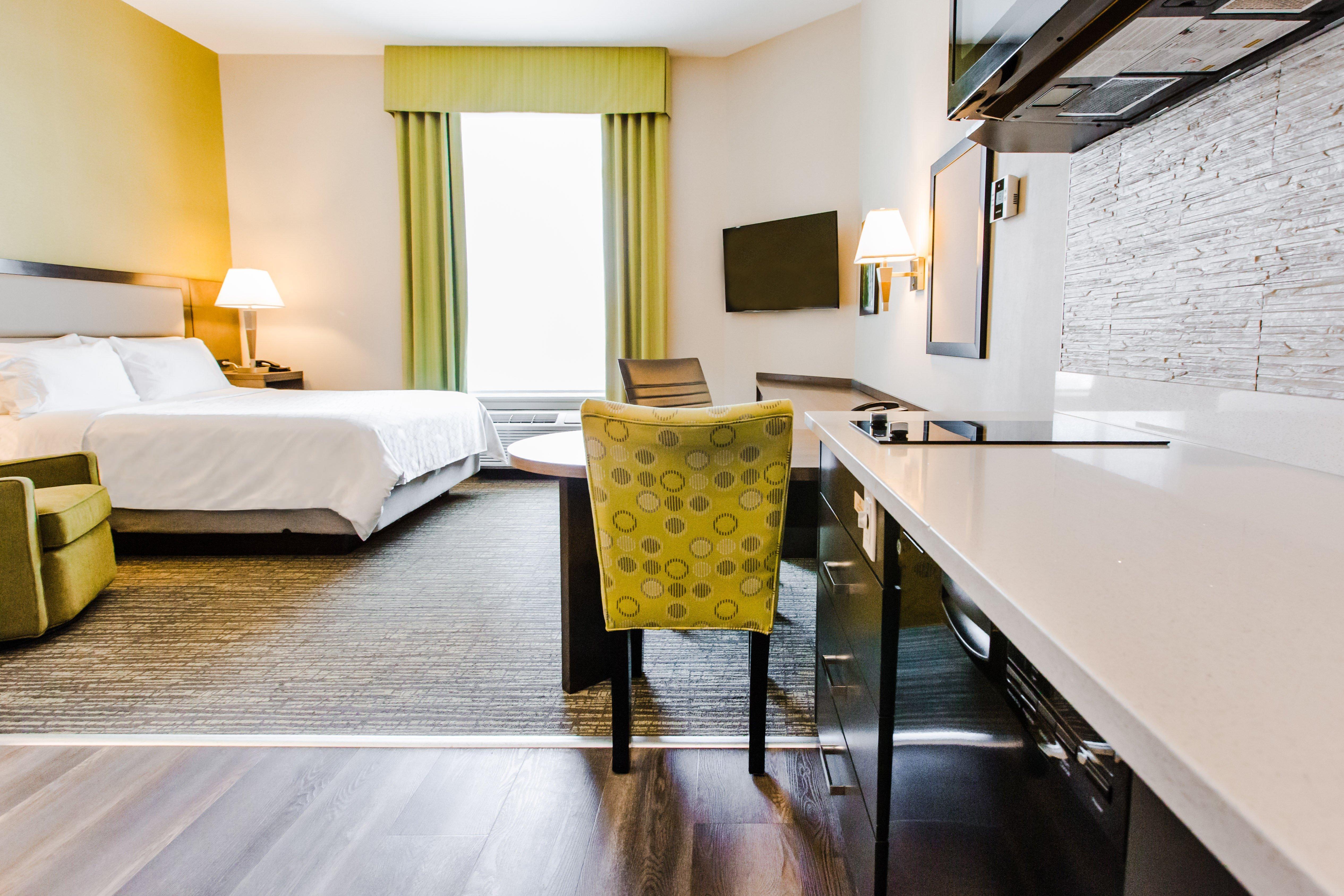 Candlewood Suites West Edmonton - Mall Area By Ihg Exterior photo